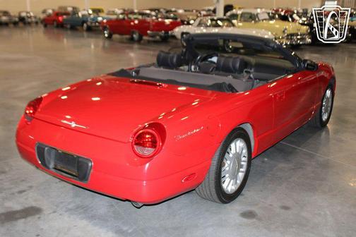 2002 Ford Thunderbird Base