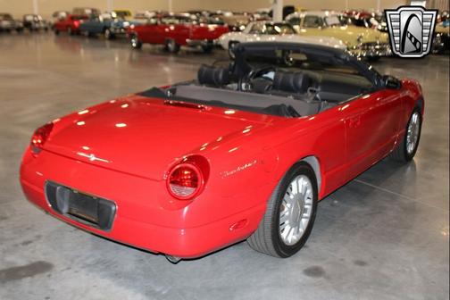 2002 Ford Thunderbird Base