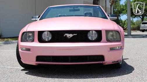 Pink 2006 Ford Mustang Base