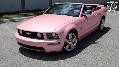 Pink 2006 Ford Mustang Base