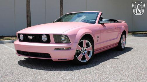 Pink 2006 Ford Mustang Base