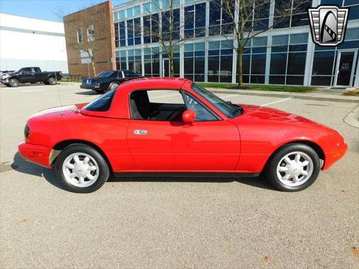 Used 1990 Mazda MX-5 Miata for Sale Near Me | Cars.com