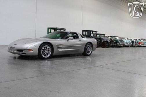 2000 Chevrolet Corvette Base