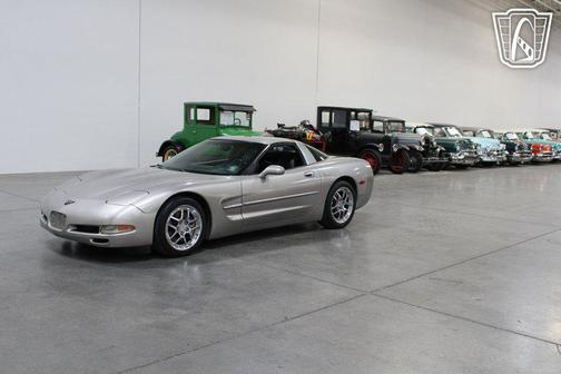 2000 Chevrolet Corvette Base