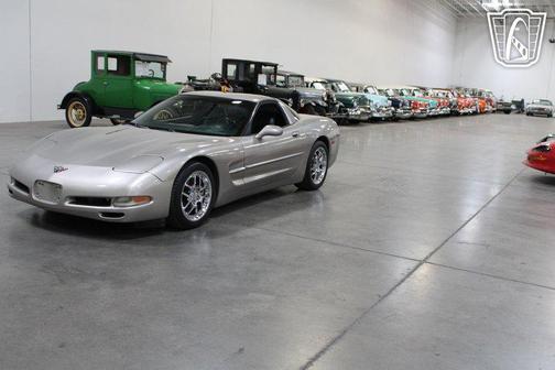 2000 Chevrolet Corvette Base