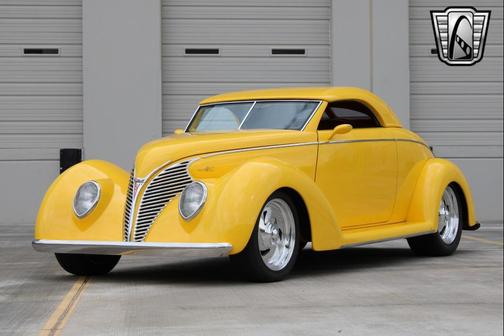 1937 Ford Coupe