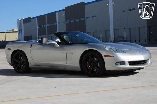 2005 Chevrolet Corvette Base