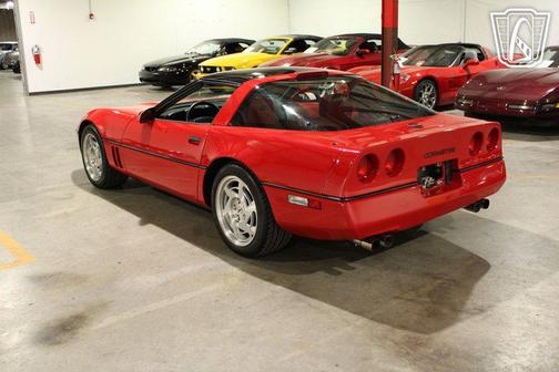 1990 Chevrolet Corvette Base