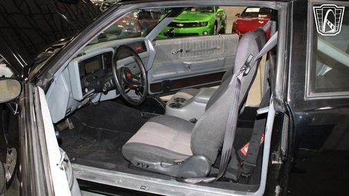 BLK 1985 Chevrolet Monte Carlo