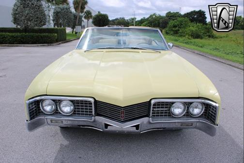1967 Oldsmobile 98 Base