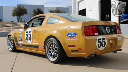 2005 Ford Mustang Base