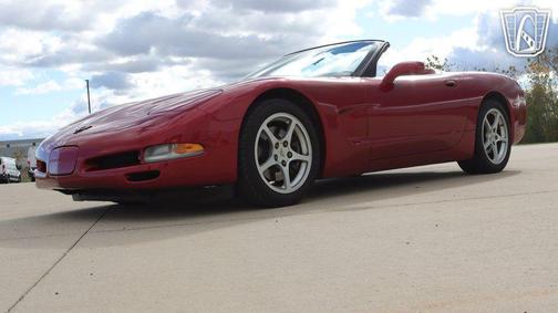 Red Metallic 2000 Chevrolet Corvette Base