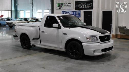 2000 Ford F-150 SVT Lightning Flareside