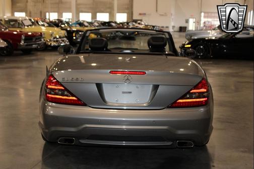 2011 Mercedes-Benz SL-Class 