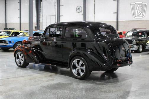 1938 Chevrolet Master Deluxe Base