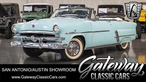 1953 Ford Crestline Sunliner