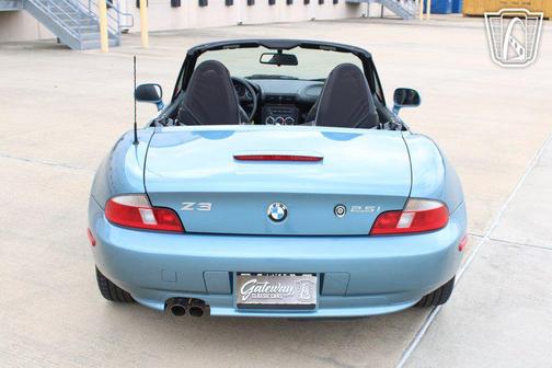 2002 BMW Z3 2.5i Roadster