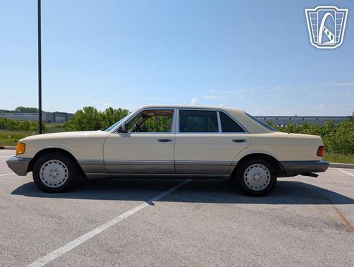 1986 Mercedes-Benz S-Class 420 SEL