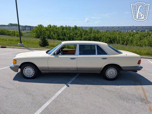 1986 Mercedes-Benz S-Class 420 SEL