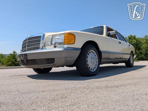 1986 Mercedes-Benz S-Class 420 SEL