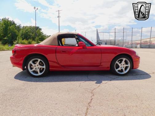 2002 Mazda MX-5 Miata LS