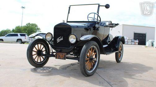 Black 1924 Ford Model T