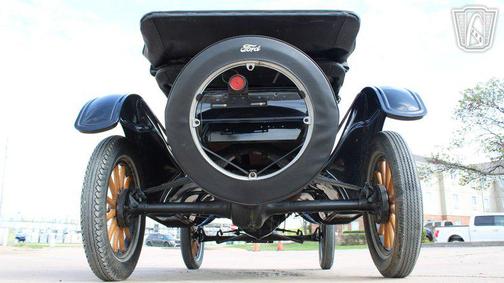 Black 1924 Ford Model T