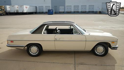 1971 Mercedes-Benz 250C Base