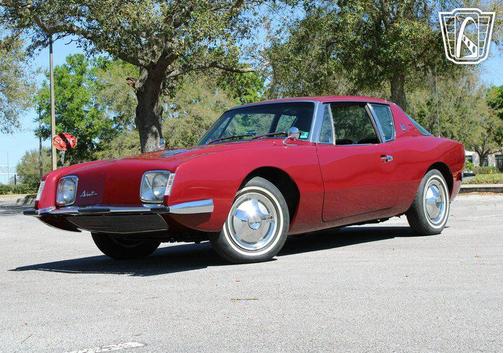1964 Studebaker Avanti 