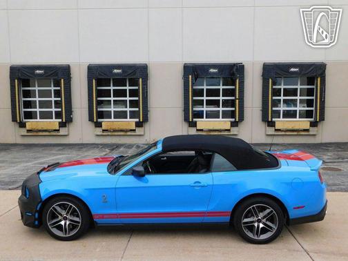 2010 Ford Shelby GT500 Base