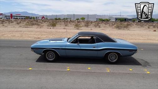 Photo 2 of 32 of 1970 Dodge Challenger R/T