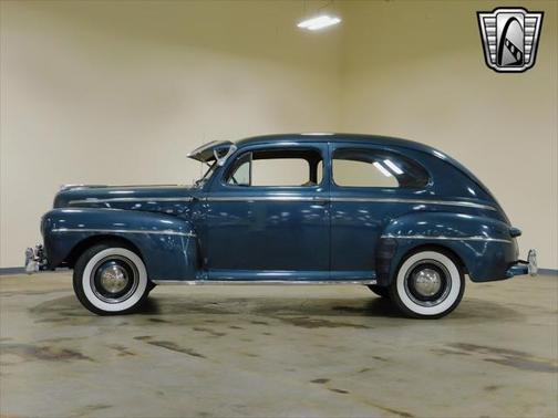 1947 Ford Deluxe Base