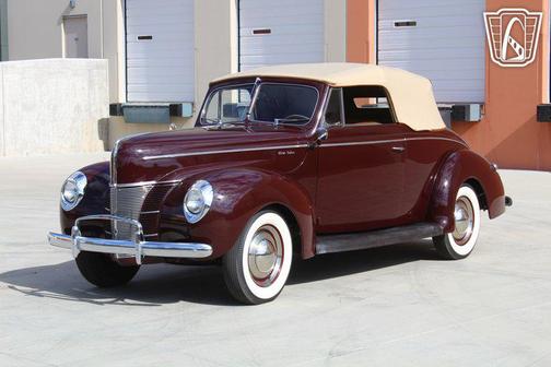 1940 Ford Deluxe Base