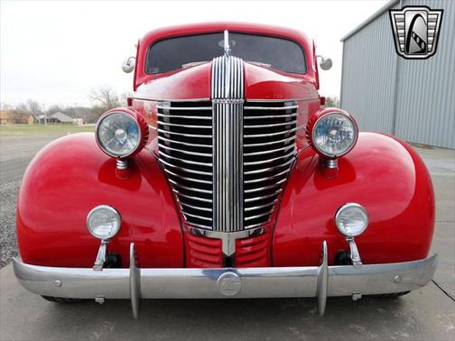 1938 Pontiac Deluxe Coupe