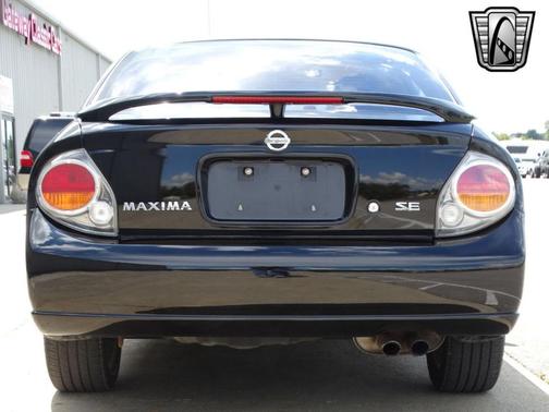 2002 Nissan Maxima SE