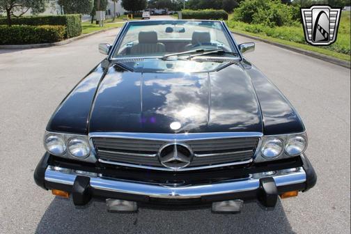 1986 Mercedes-Benz 560 SL