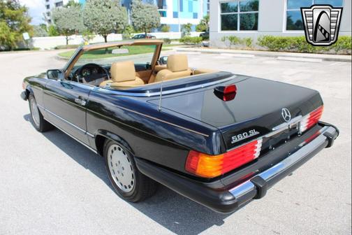 1986 Mercedes-Benz 560 SL