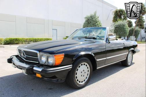 1986 Mercedes-Benz 560 SL