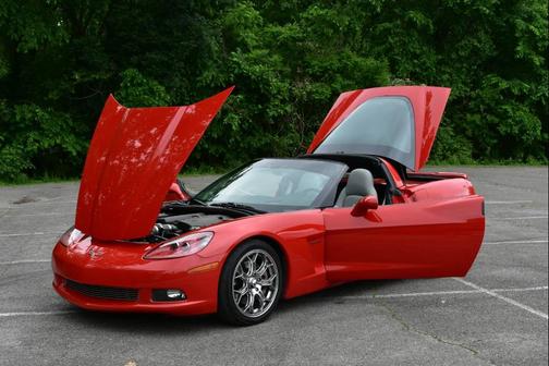 2005 Chevrolet Corvette Base
