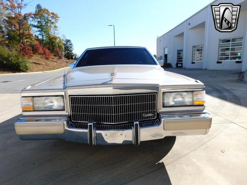 1991 Cadillac Brougham DElegance
