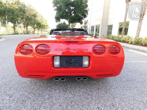 2004 Chevrolet Corvette Base