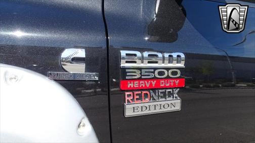 Photo 3 of 32 of 2008 Dodge Ram 3500 Laramie
