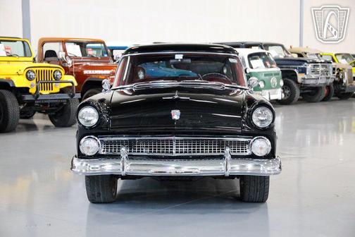 1955 Ford Fairlane 