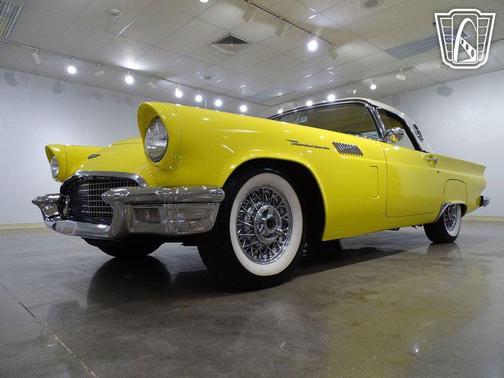 1957 Ford Thunderbird Base