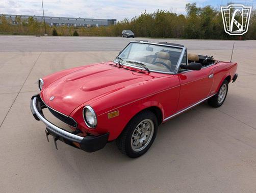 1983 FIAT Spider 2000 Base