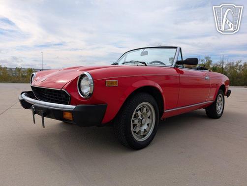 1983 FIAT Spider 2000 Base