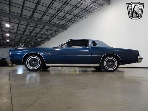 Photo 3 of 32 of 1977 Chrysler Cordoba