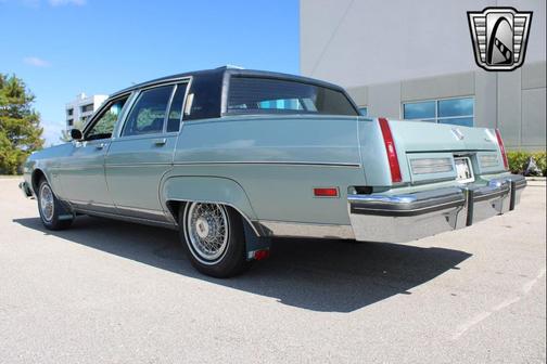 1982 Oldsmobile 98 Base