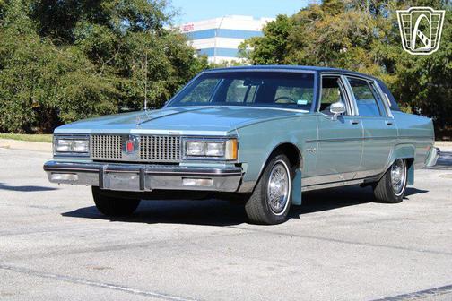 1982 Oldsmobile 98 Base