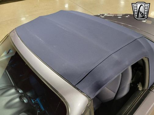 2003 Mazda MX-5 Miata 